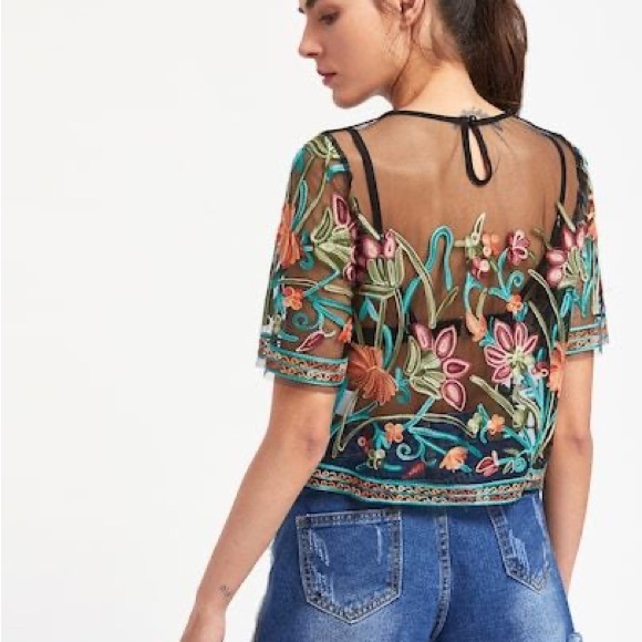 SHEIN SHEER FLORAL CROP TOP - Picture 2 of 15
